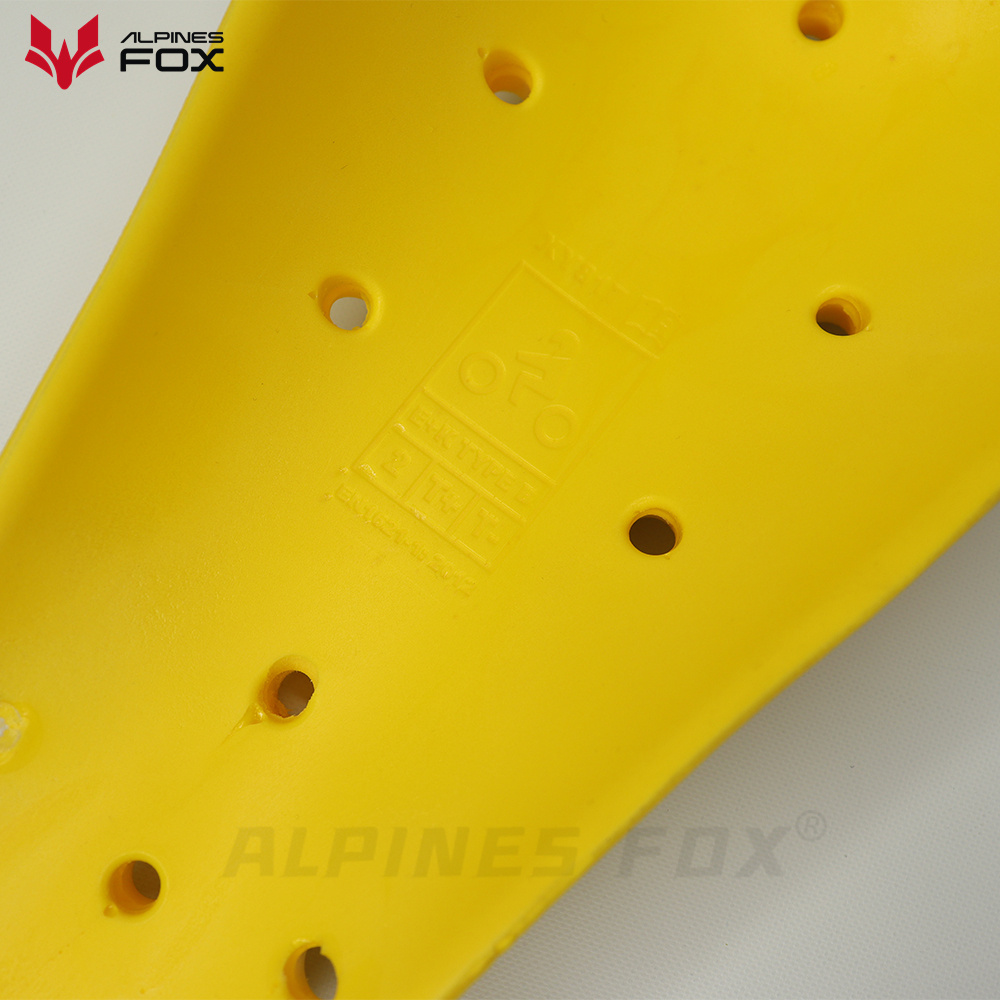 Motorcycle Pants Insert Kneepa - огляд і ціна Motorcycle Gear Alpine